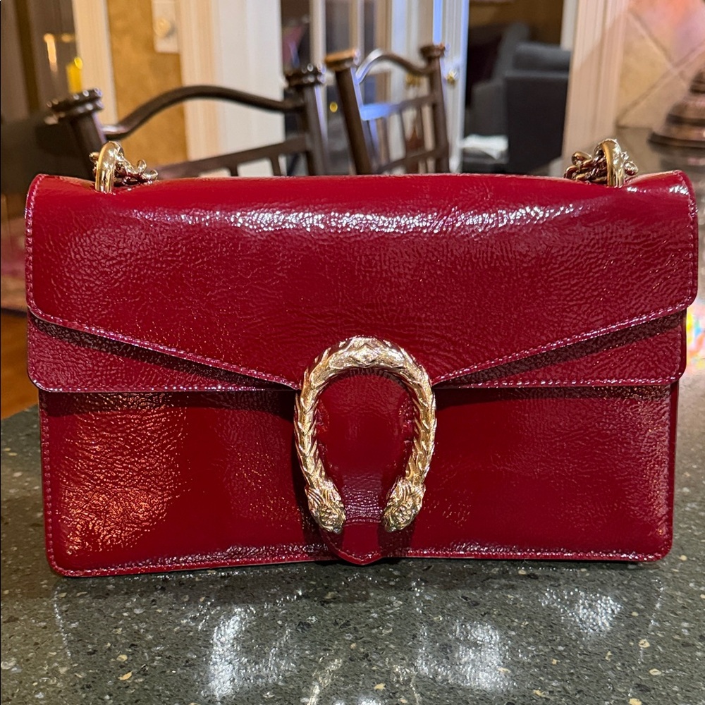 Gucci Dionysus Patent Leather Shoulder Bag
